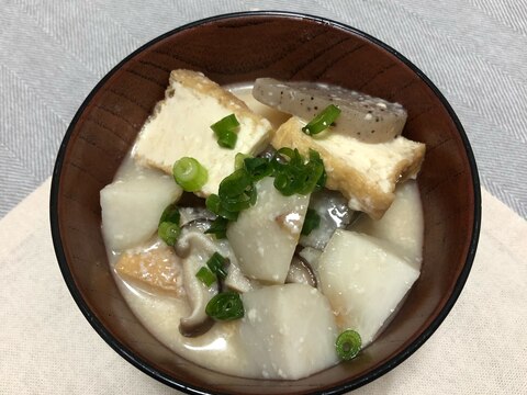 体が温まる！厚揚げの粕汁